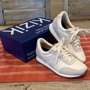 Kizik slip on tennis shoes